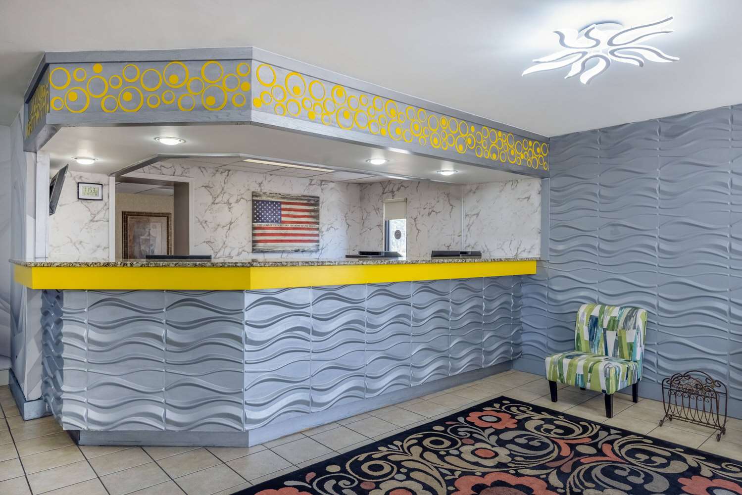 Days Inn & Suites by Wyndham Fort Bragg/Cross Creek Mall 10/41