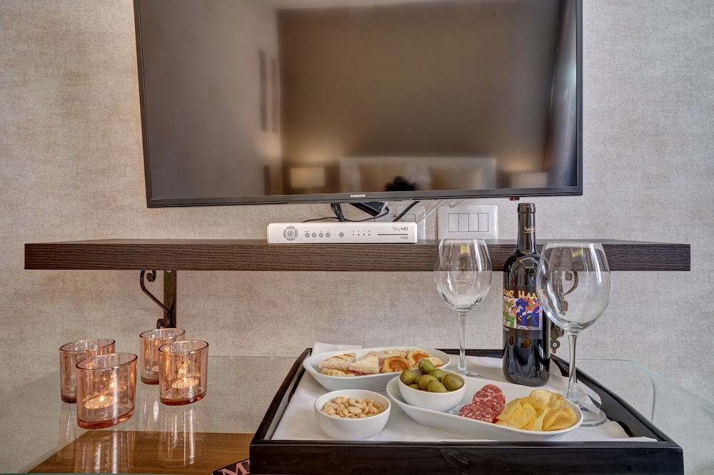 Spagna Boutique Luxury Suites 51/68
