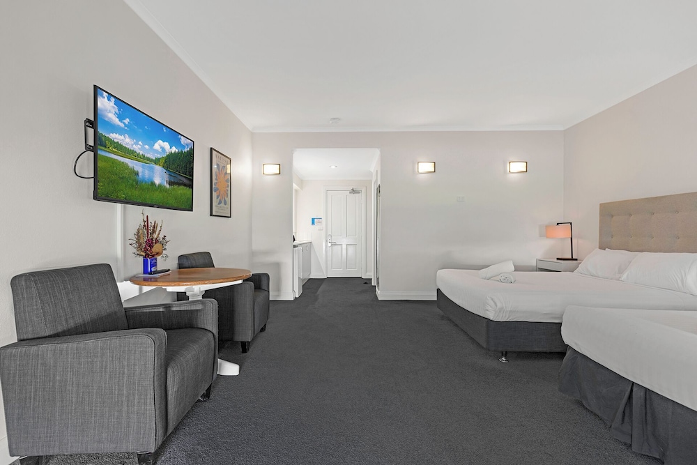 Caledonian Motel Hotel 16/38