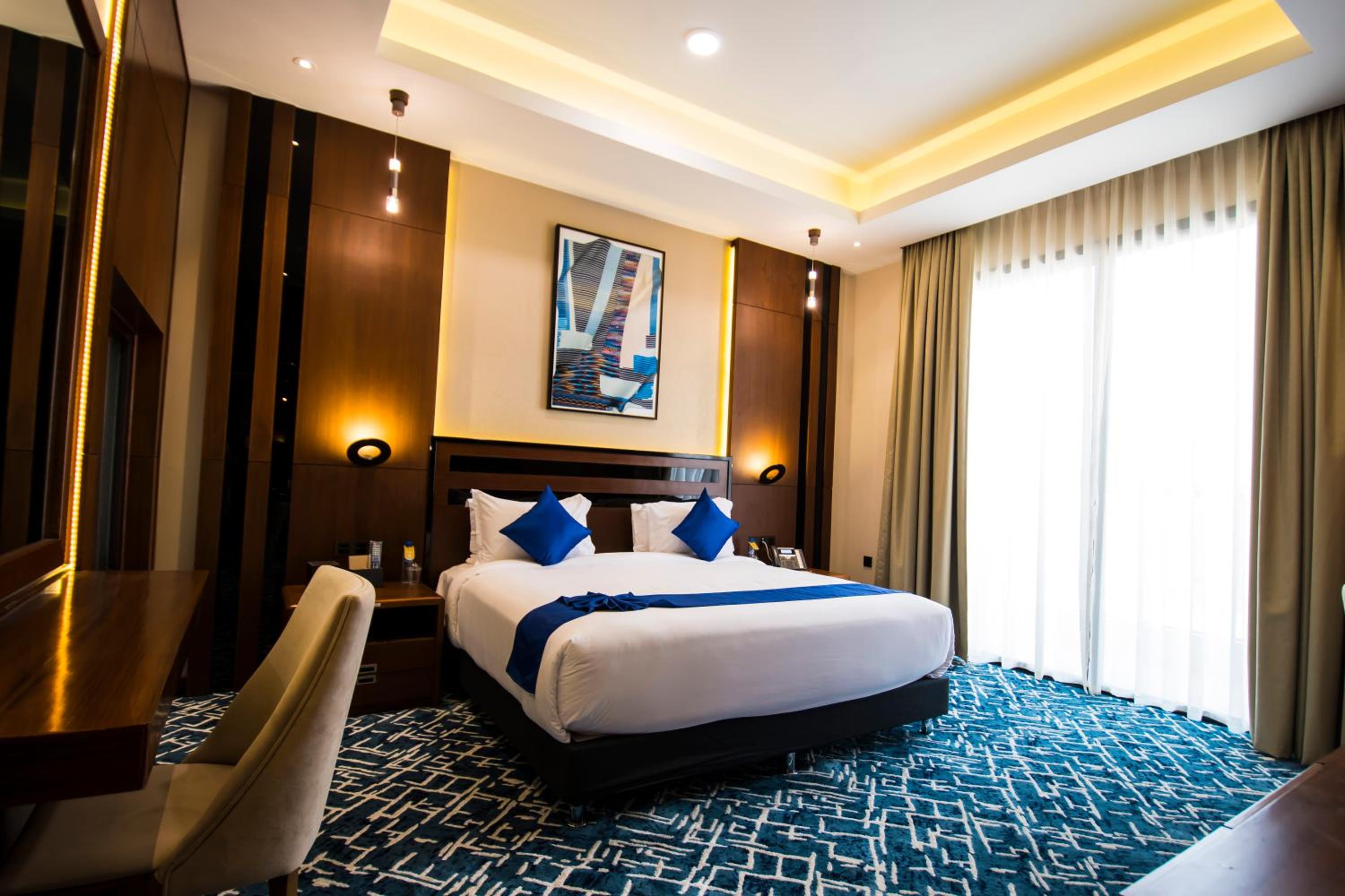 جناح بريميوم بسرير كينج، Belad Bont Resort 2/4