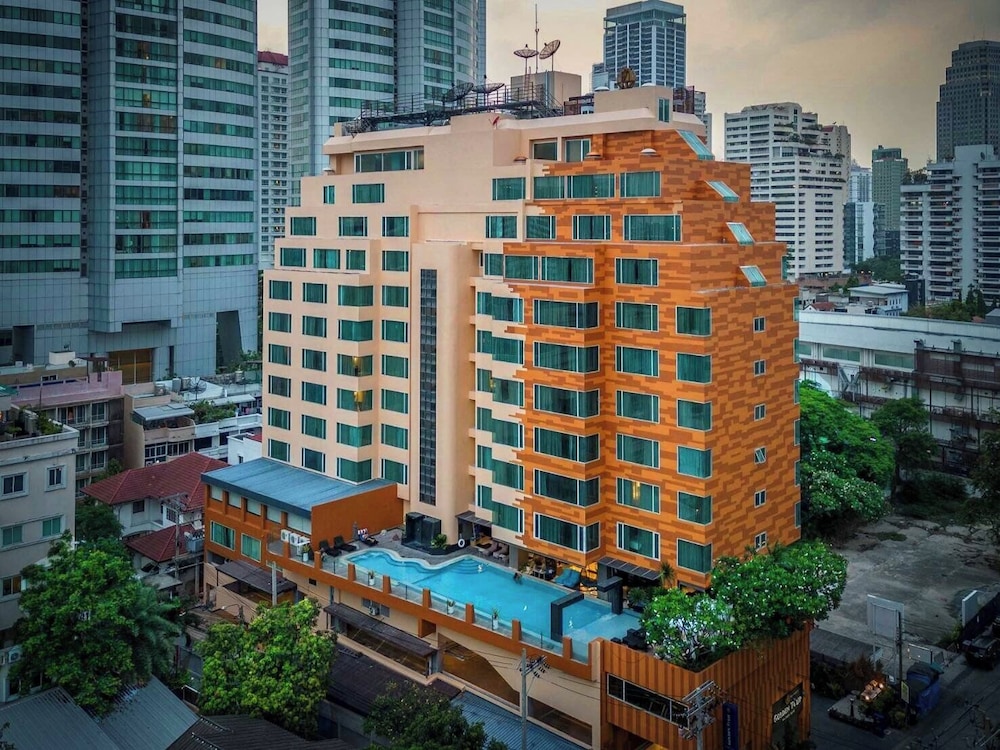 Golden Tulip Mandison Suites in BANGKOK