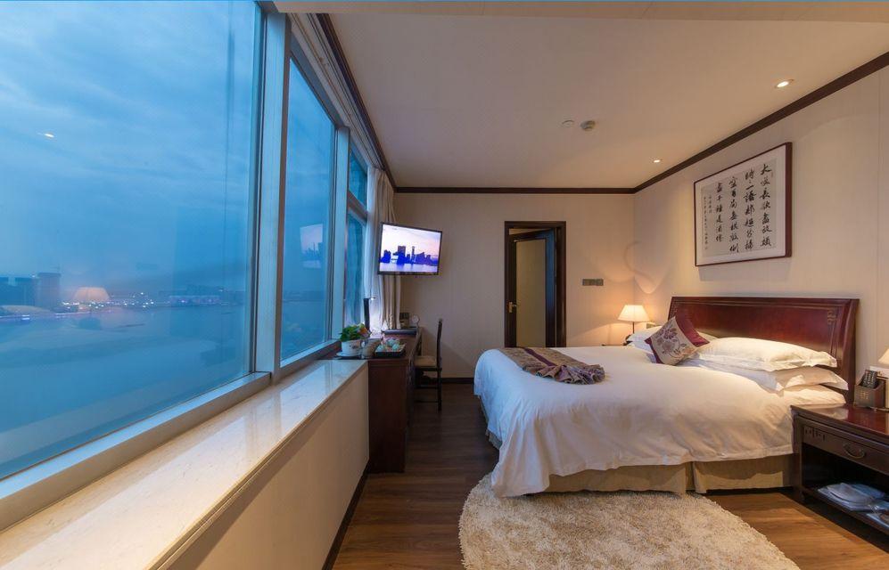 Chao, Double Bed, River View