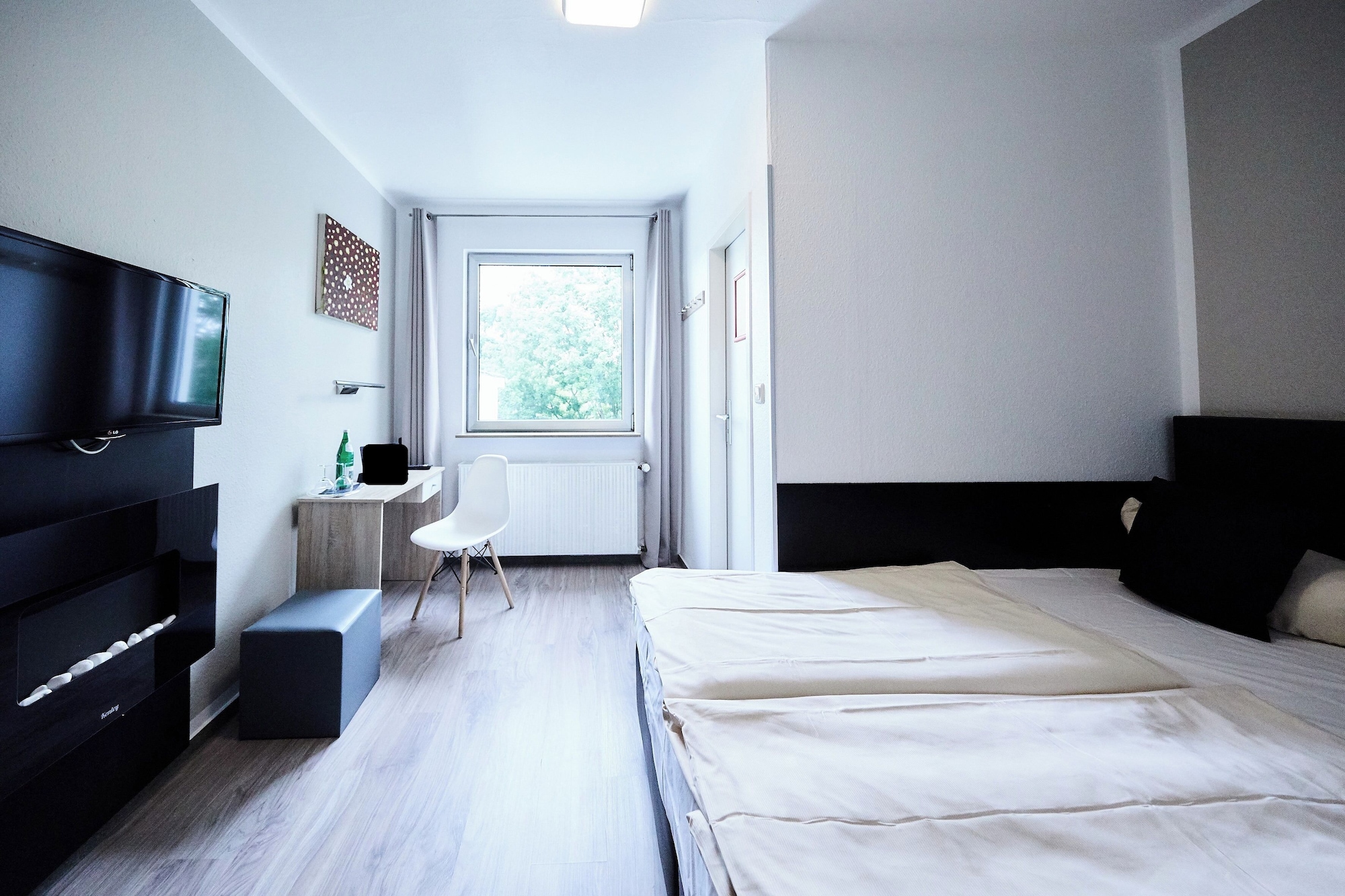 Compact, Double Bed