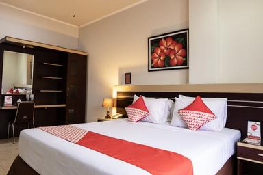 Deluxe, Double Bed