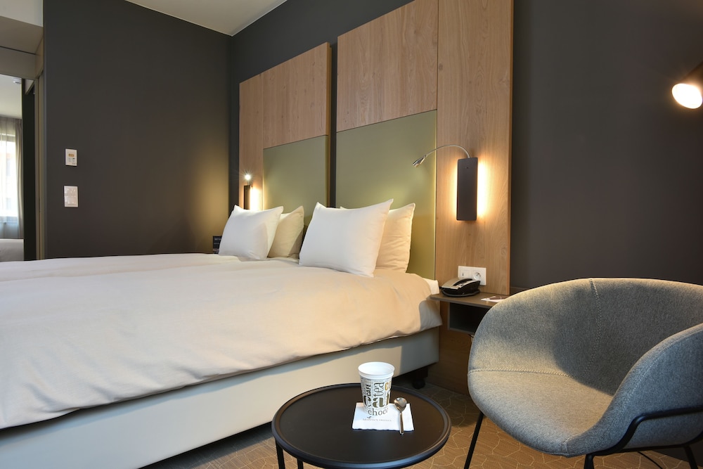 Martin S Louvain la Neuve 6/43