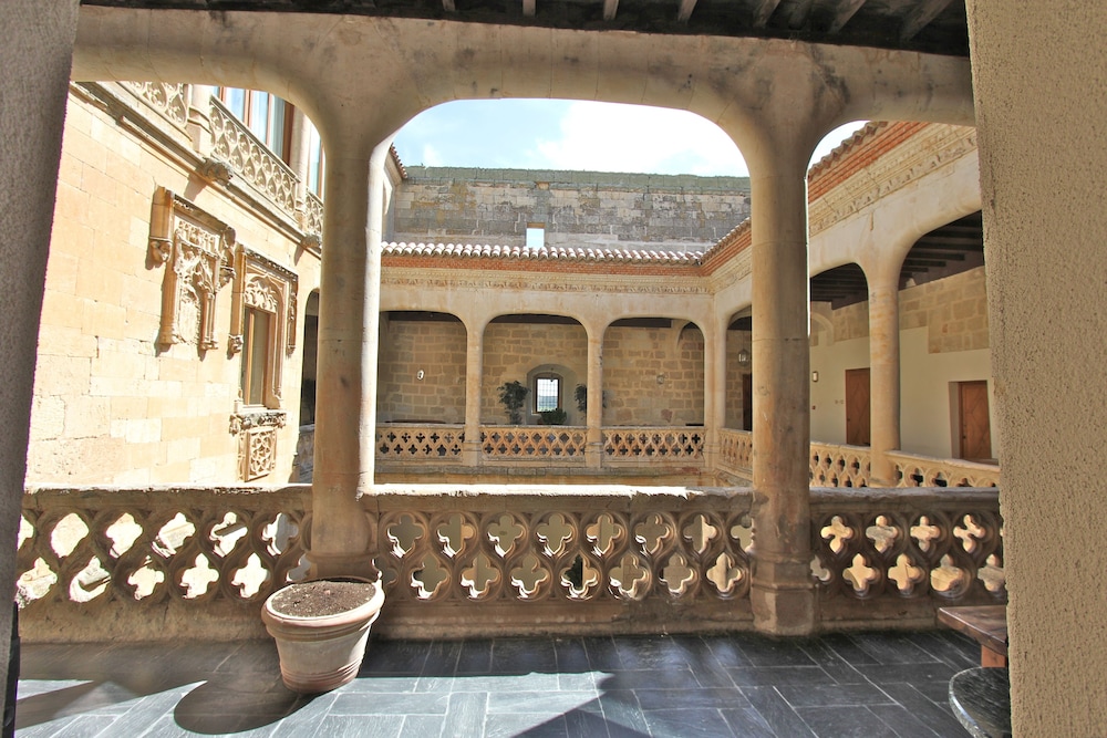 Posada Real Castillo Del Buen Amor 26/65
