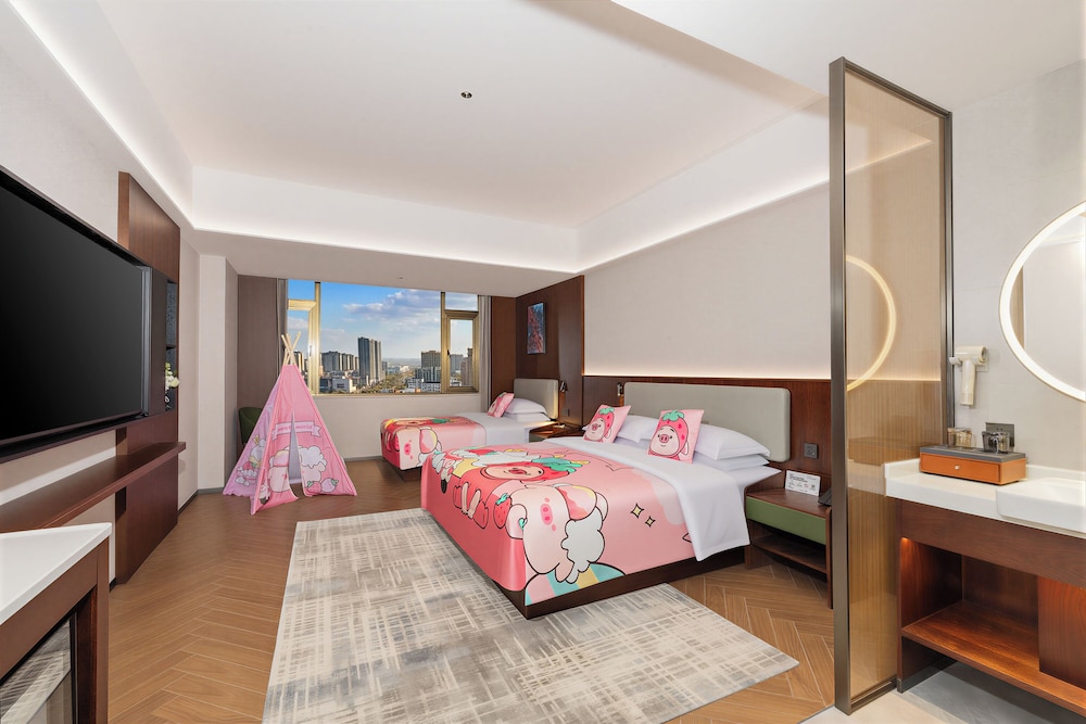 Days Hotel by Wyndham Fuyang Linquan 6/25
