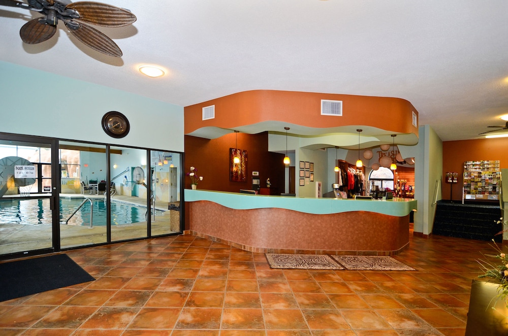 Atlantis Family Waterpark Hotel, an Ascend Collection Hotel 11/60
