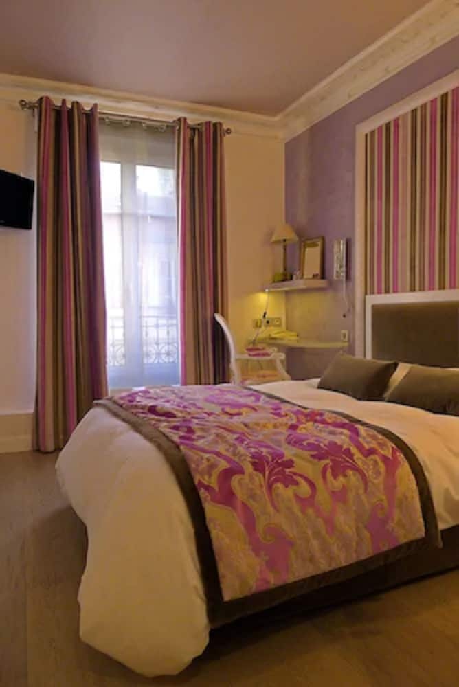 Hotel Gavarni 7/47