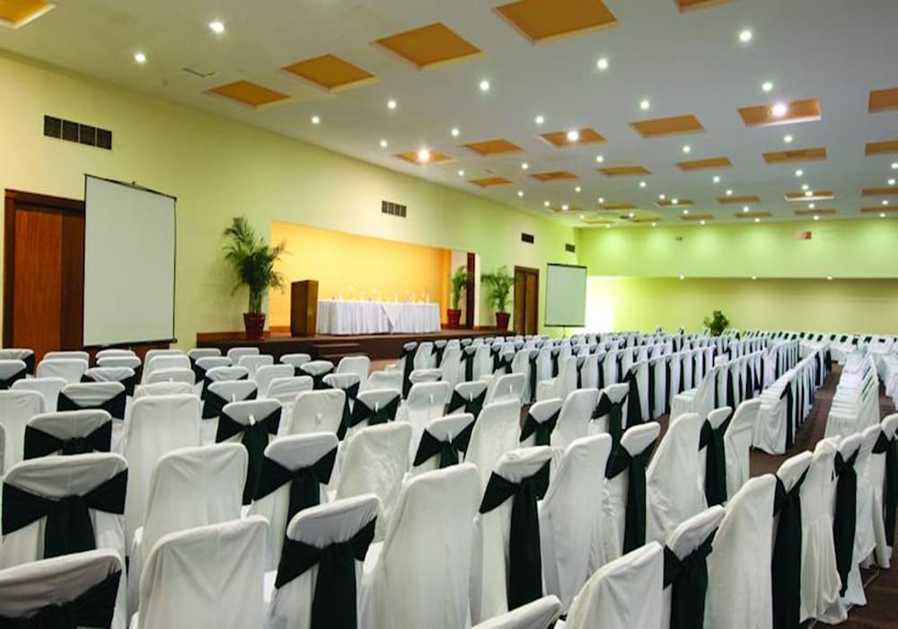 Hotel Mision Guadalajara 55/64