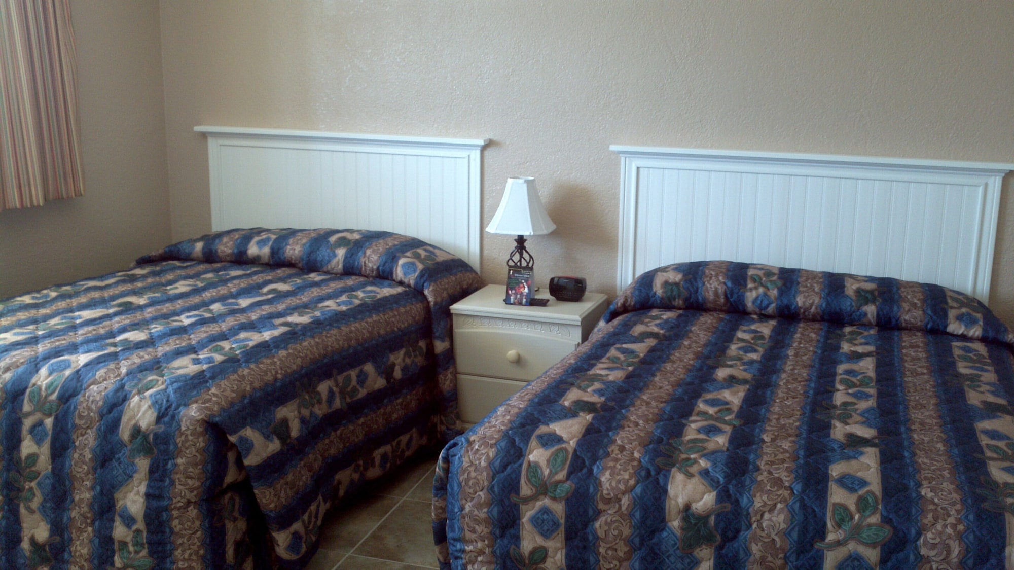 1 BEDROOM, SUITE, OCEAN FRONT
