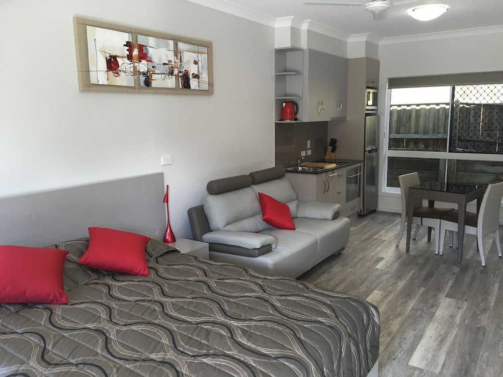 Athena Motel Apartments 19/46