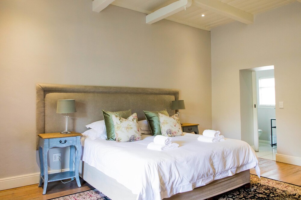 Elianthe Boutique Guesthouse 12/50