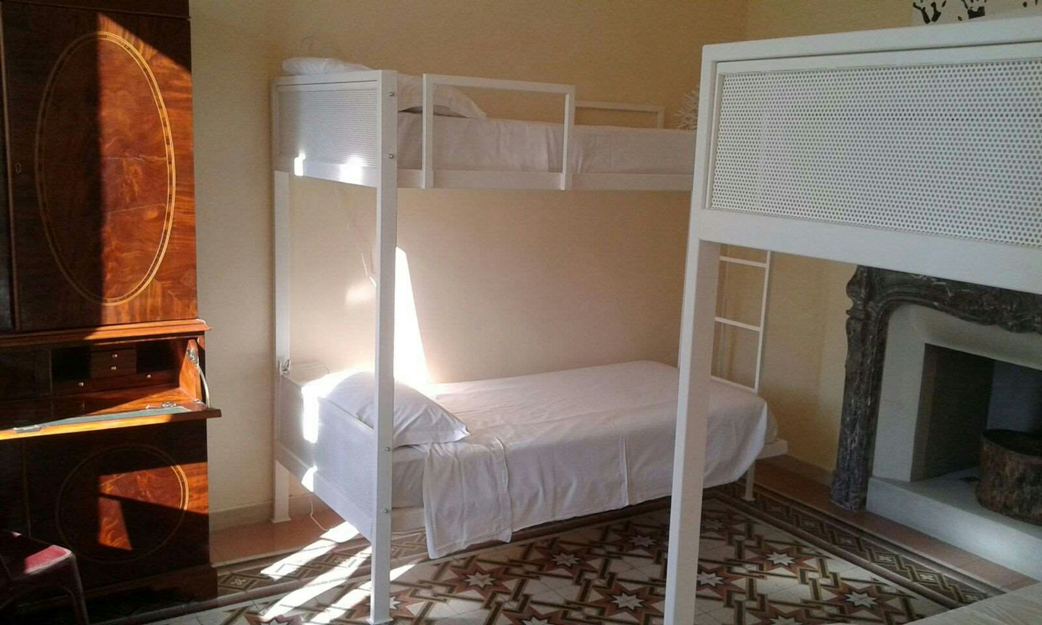 Rome Experience Hostel 8/23