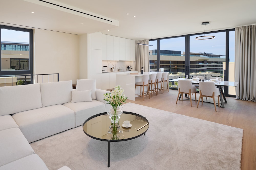 Petram Resort & Residences 45/68