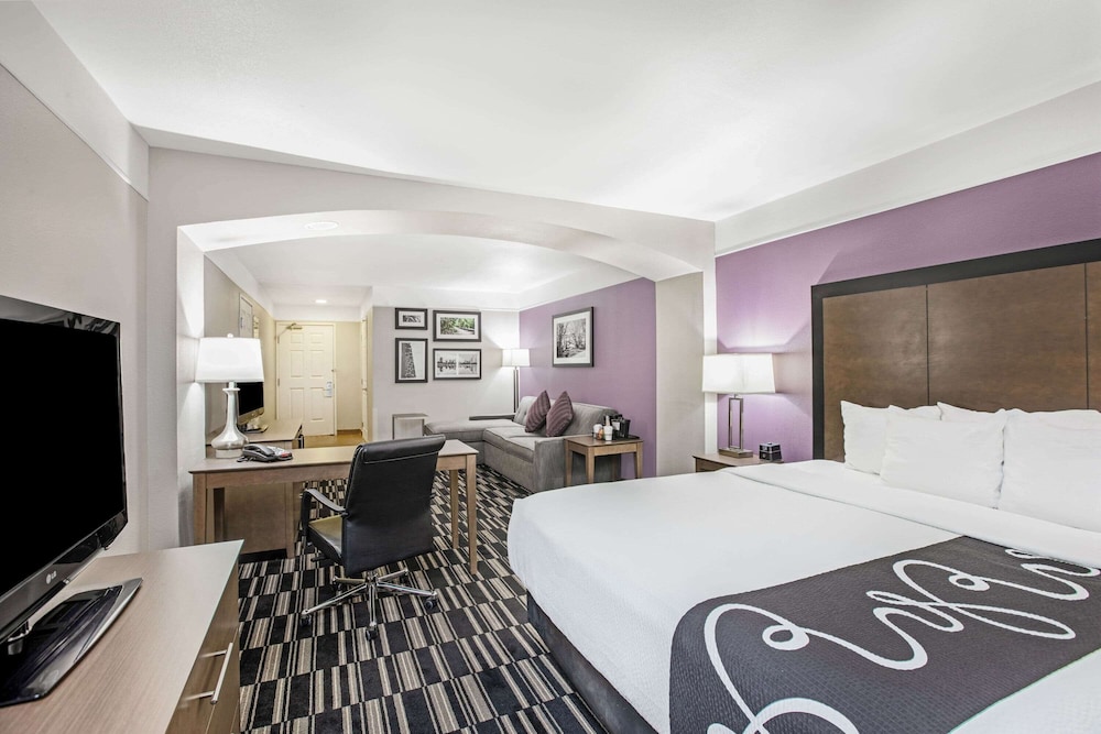 Studio, Suite, King Bed