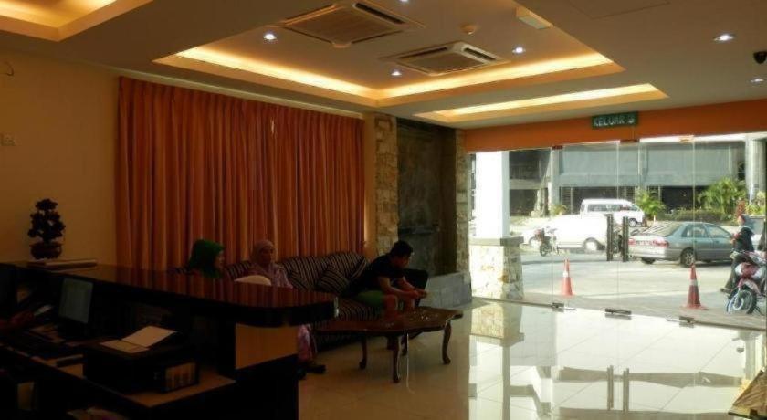 Lks Hotel 26/41