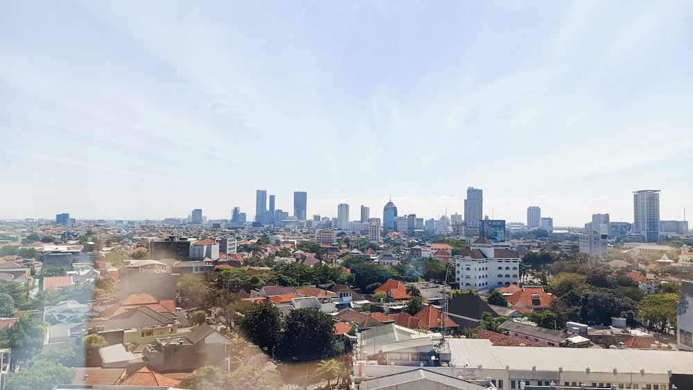 Mercure Surabaya Grand Mirama 76/81