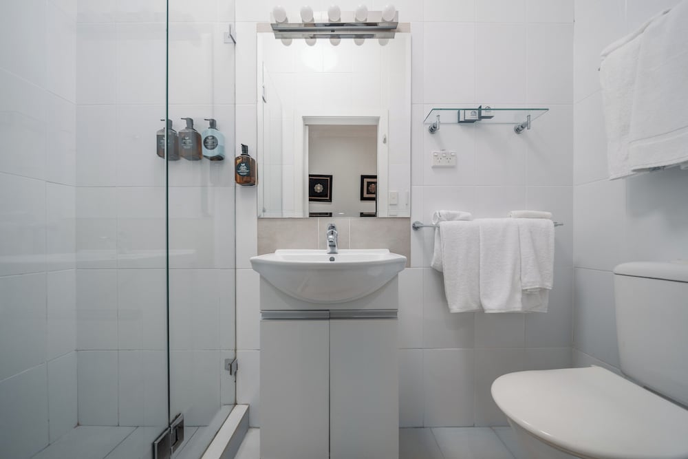 CREMORNE POINT MANOR 73/73