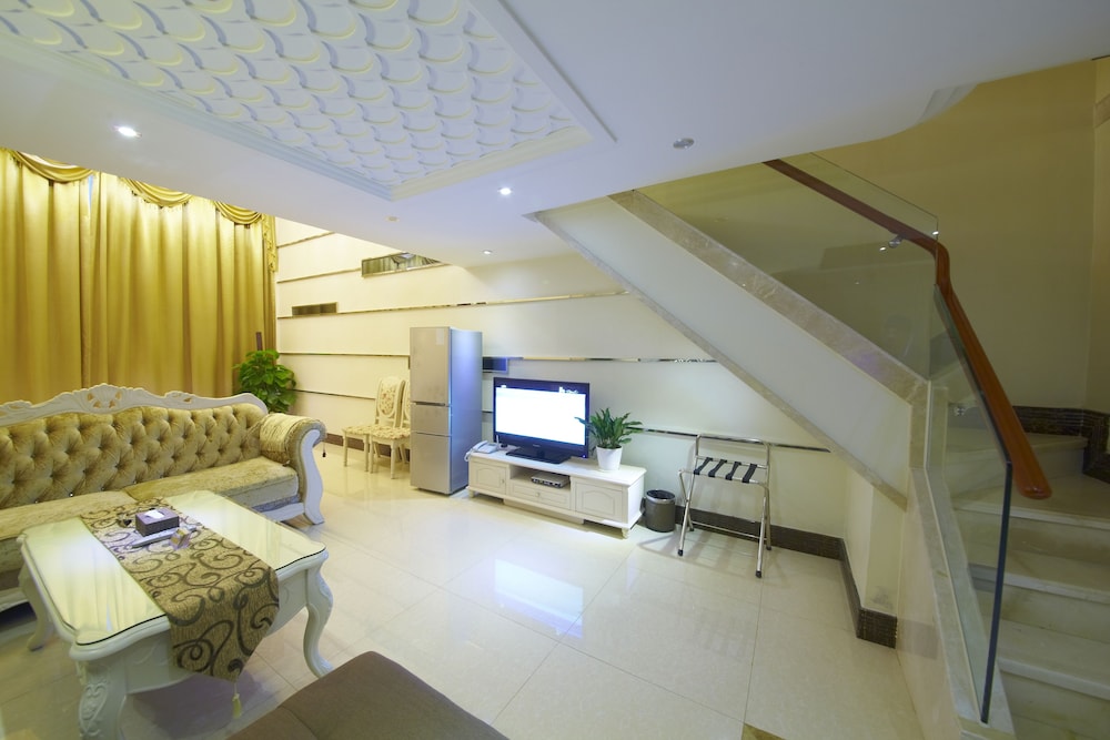 Louidon Mega Apartment Hotel of Kam Rueng Plaza Sunshine 63/77