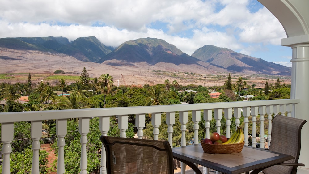Lahaina Shores Beach Resort 44/57