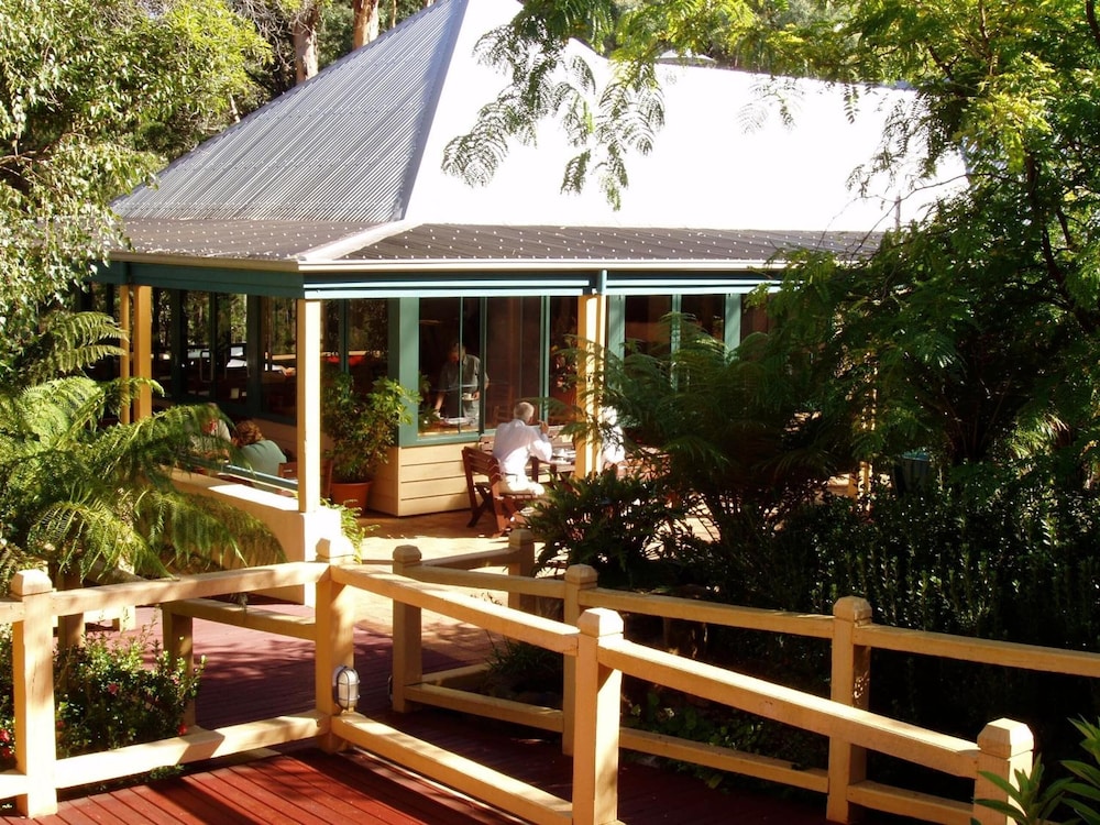 Heritage Trail Lodge 6/50