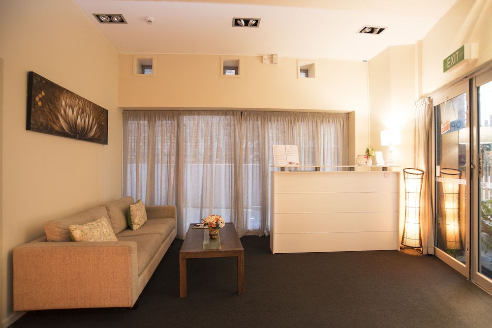 Barclay Suites 45/61