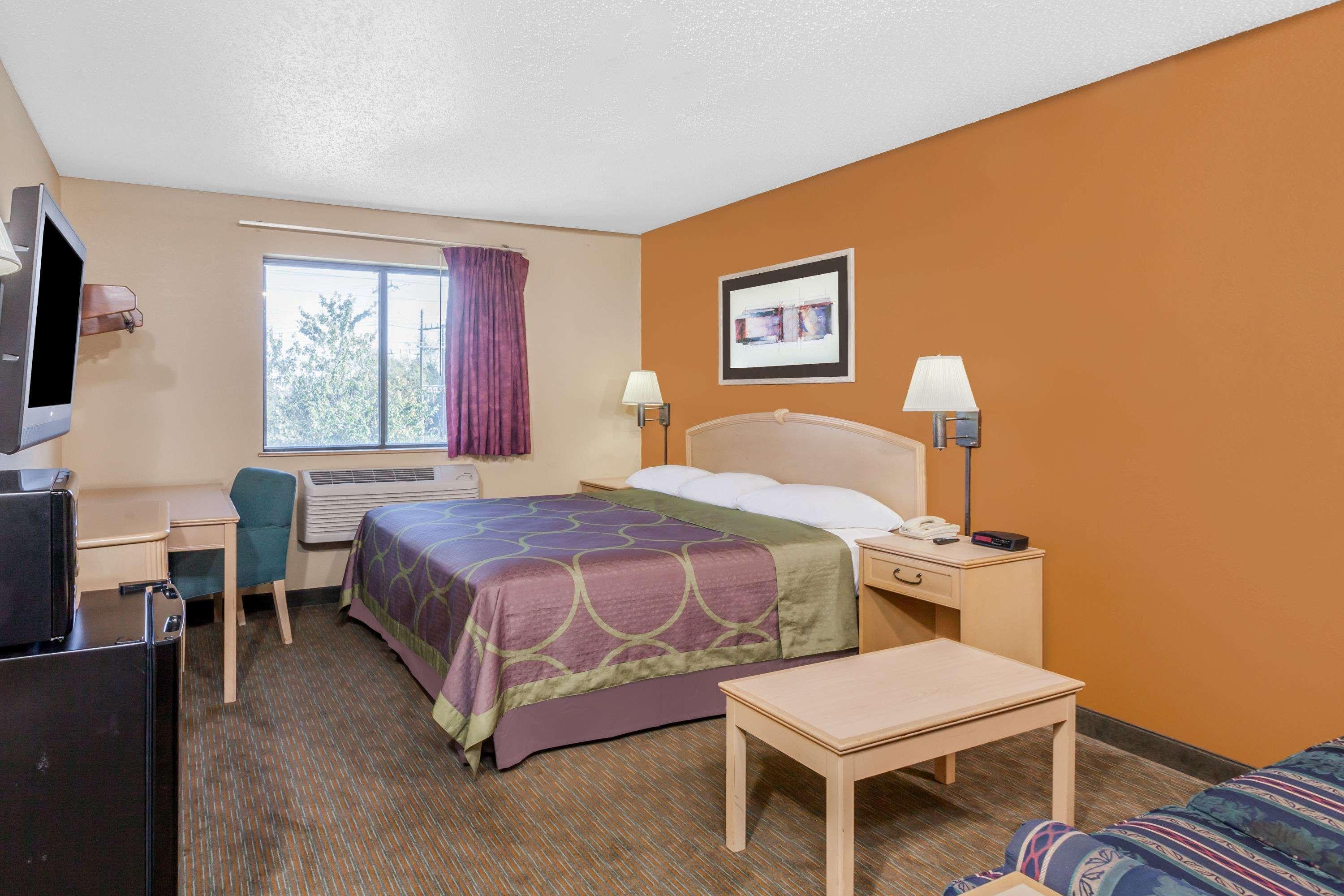 Super 8 By Wyndham Charlotte/Amusement Park Area 21/29