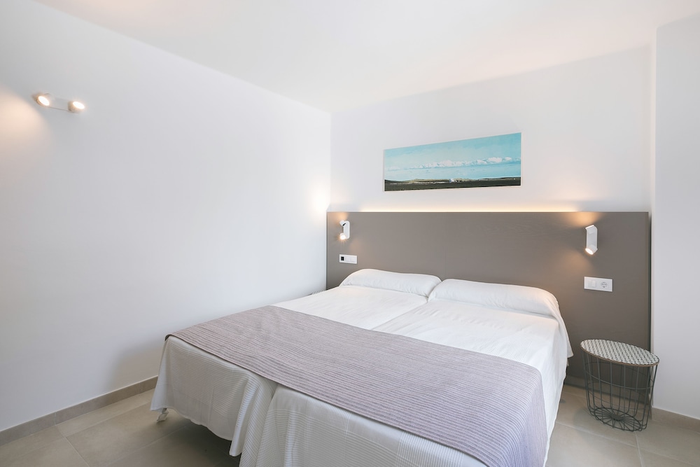 Celeste Apartments 16/55