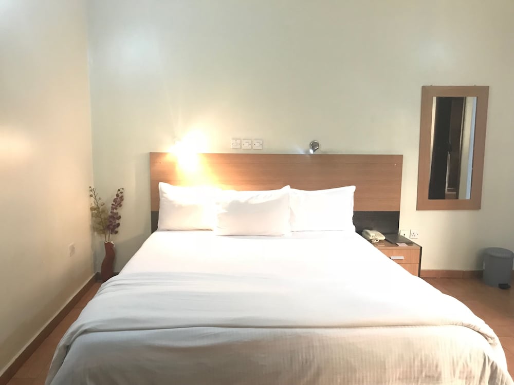 Bayview Resorts And Hotels 11/29
