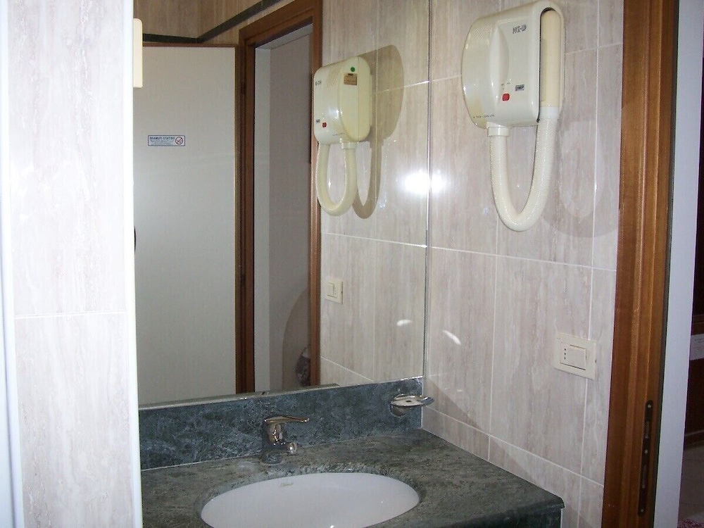 Hotel Caldin's 60/65