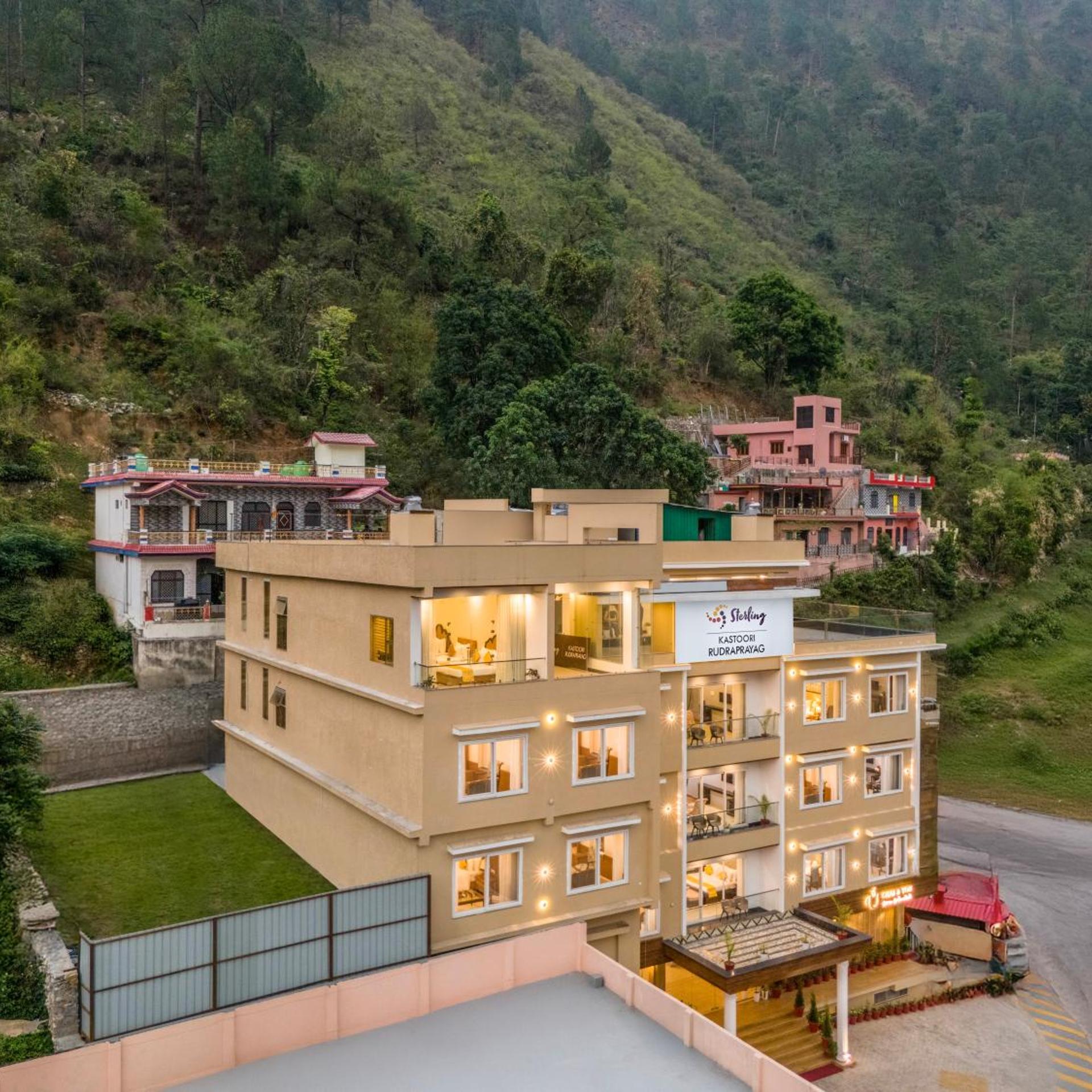 Sterling Kastoori Rudraprayag 3/66