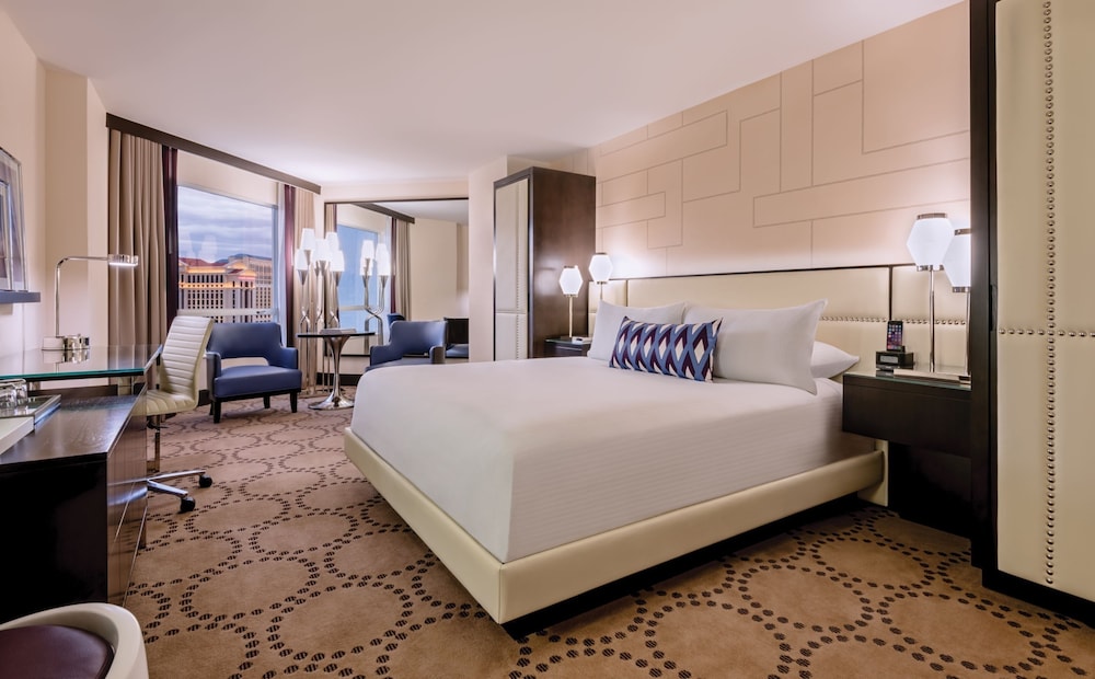 Harrah's Las Vegas - A Caesars Rewards Destination 12/66
