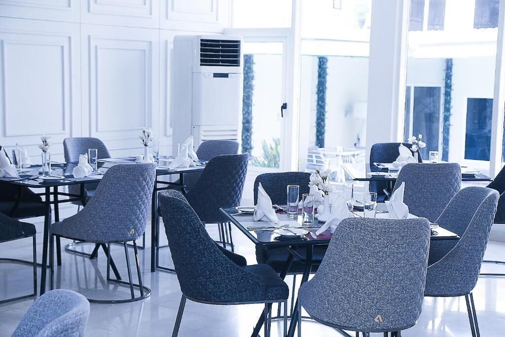 Summerset Continental Hotel Maitama 46/52