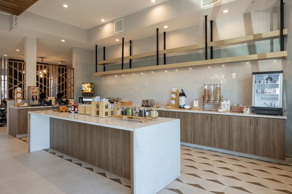 TownePlace Suites Canton Riverstone Parkway 3/38