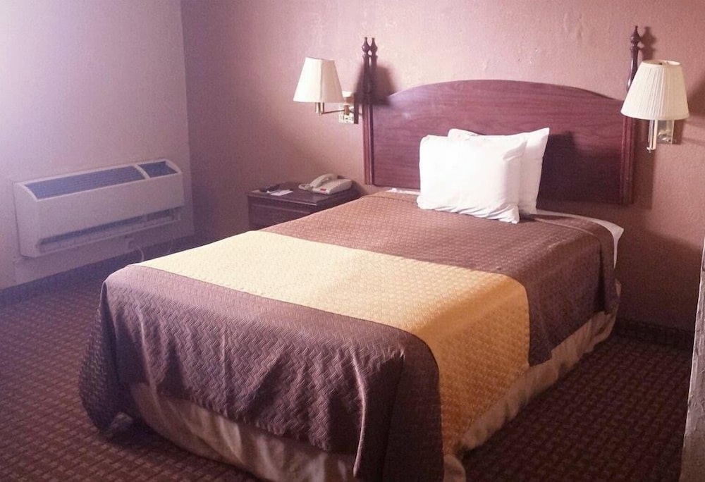 Mid Towne Inn Suites San Antonio 21/43