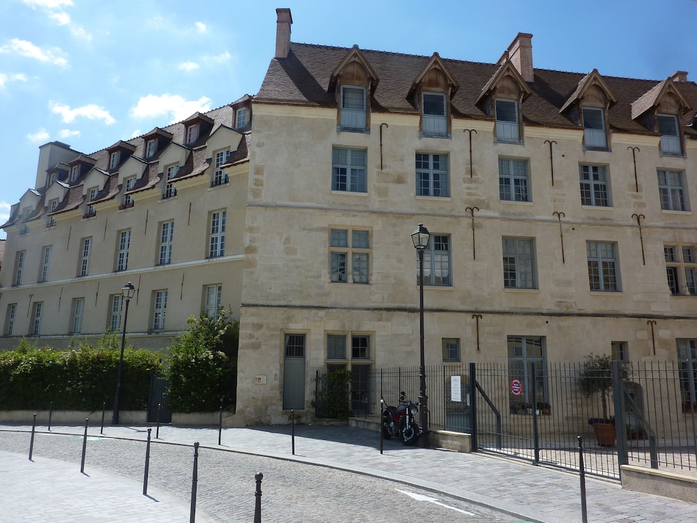 Hotel Henriette(Formerly Residence Les Gobelins) 5/50