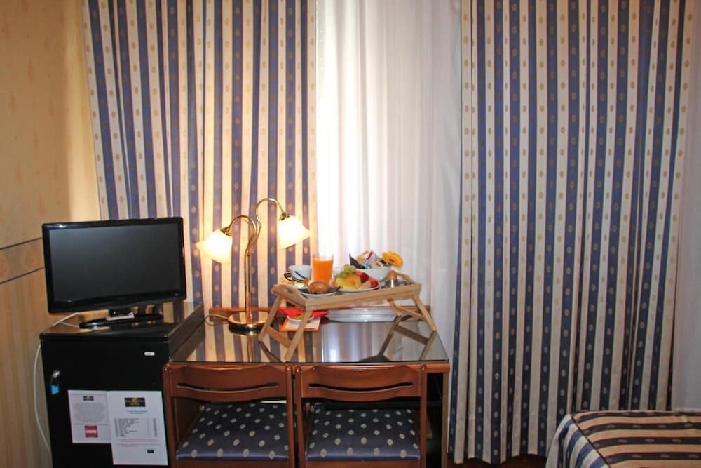 Albergo Leon D Oro 23/28