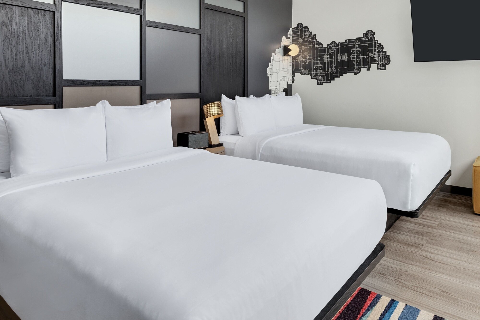 Aloft, Guest Room, 2 Queen Beds, Partial View