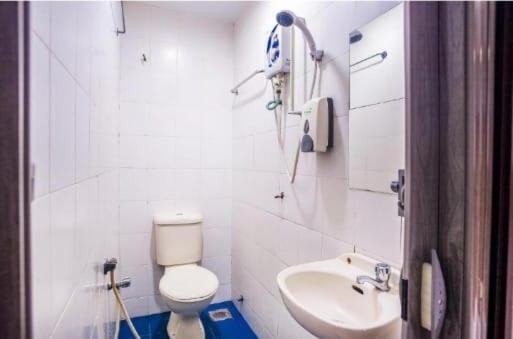 Oyo 44097 Avatarr Hotel 47/49