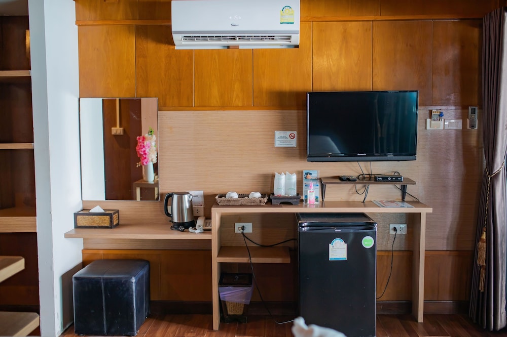 Chareena Hill Beach Resort 59/70