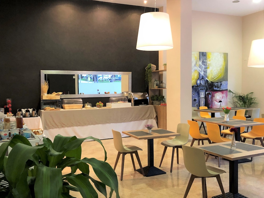 Apartamentos Plaza Picasso 59/71