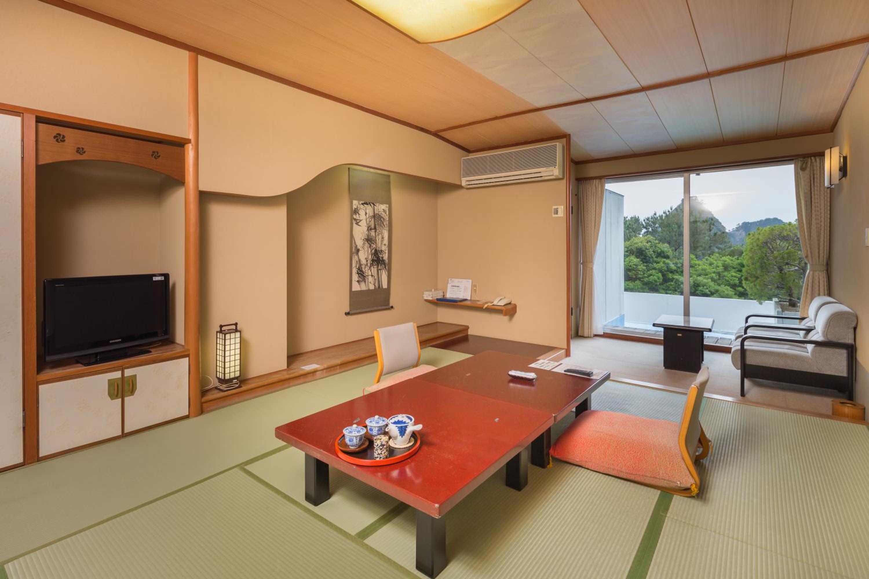 Japanese, Standard, Double or Twin Bed