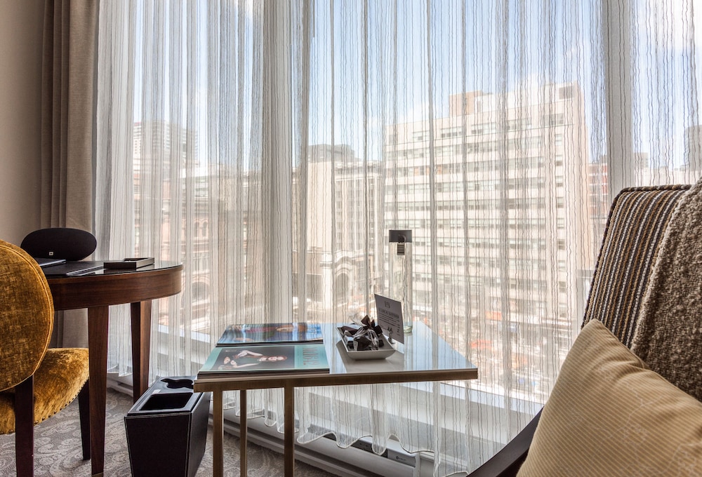 Hotel Birks Montreal 76/81