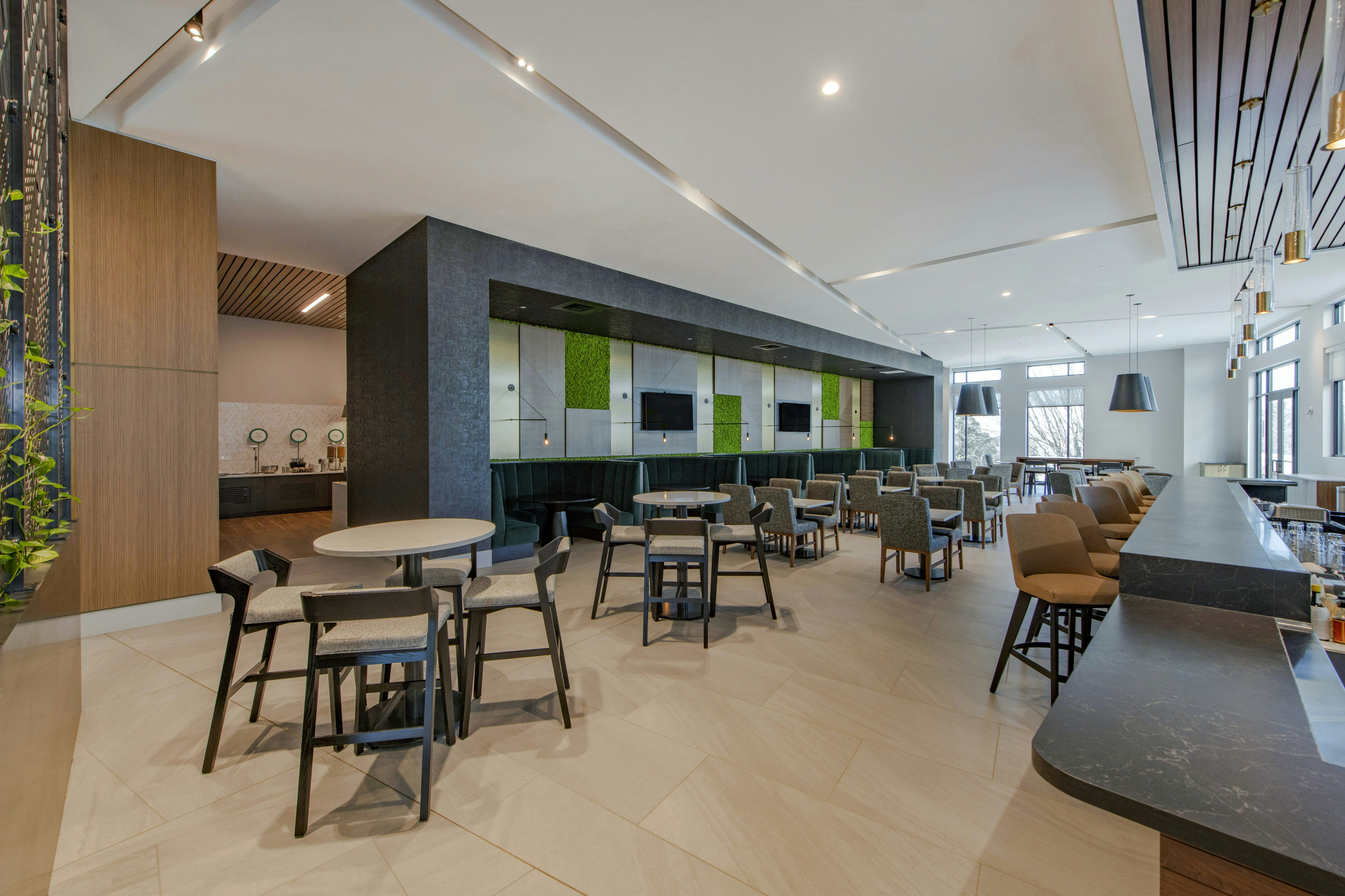 Embassy Suites by Hilton Asheville Downtown 27/39