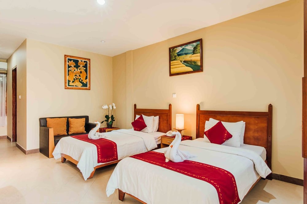 GRAND, DELUXE, DOUBLE OR TWIN BED, TERRACE