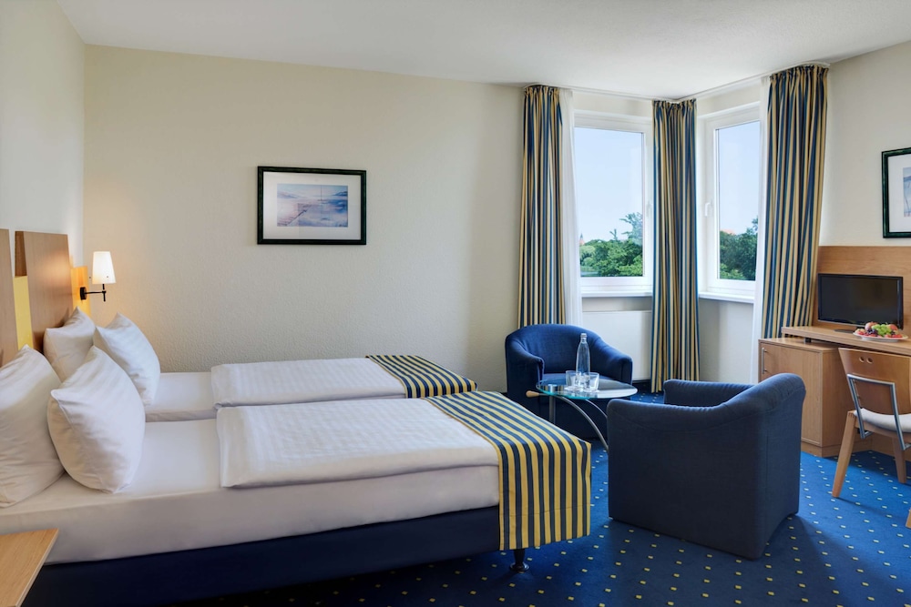Intercityhotel Stralsund 15/47