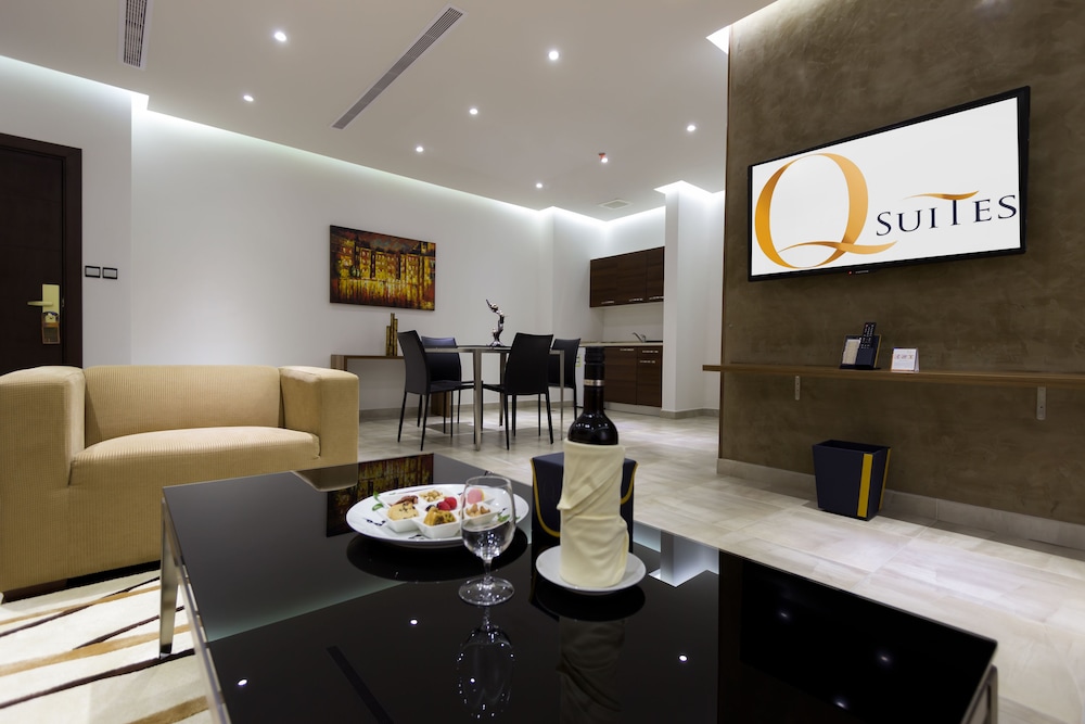 أجنحة كيو جدة باي إيوا(Q Suites Jeddah By Ewa) 30/35