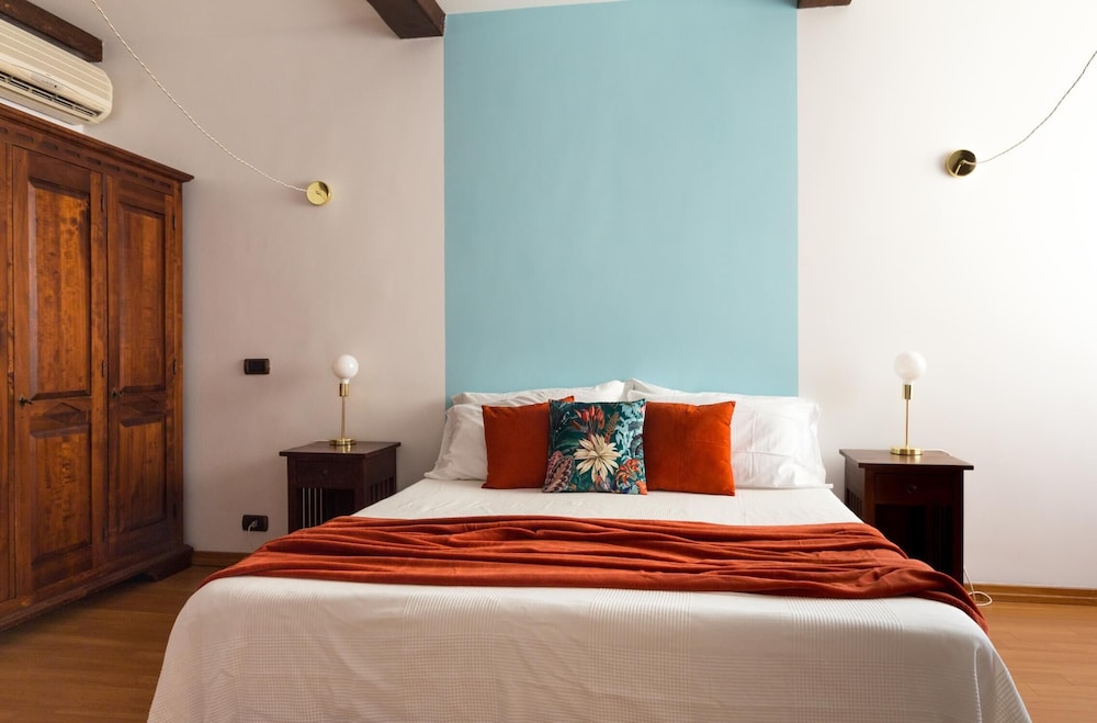 2 BEDROOMS, EXECUTIVE, SUITE