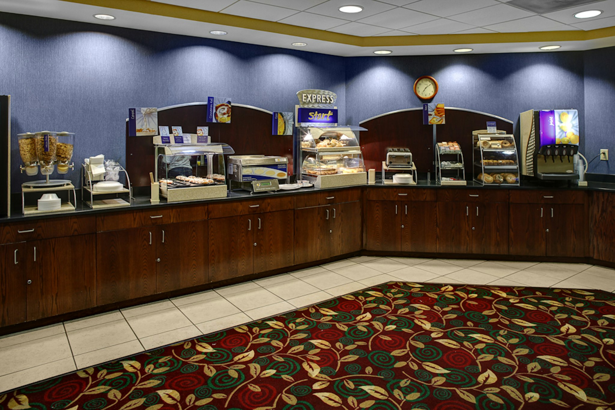 Holiday Inn Express Richmond Airport 57/60
